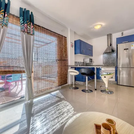 The Mermaid House- Tatil Evi Playa Honda (Lanzarote)