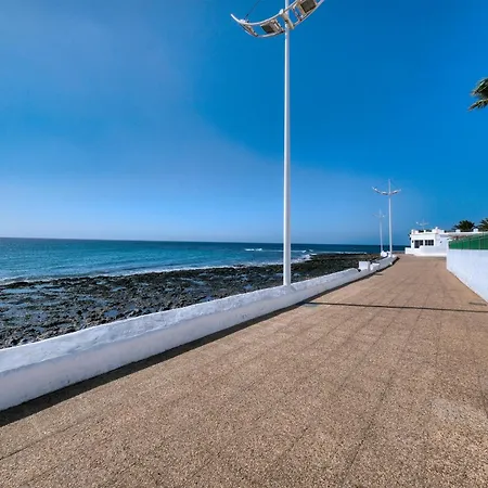 The Mermaid House- Playa Honda (Lanzarote)